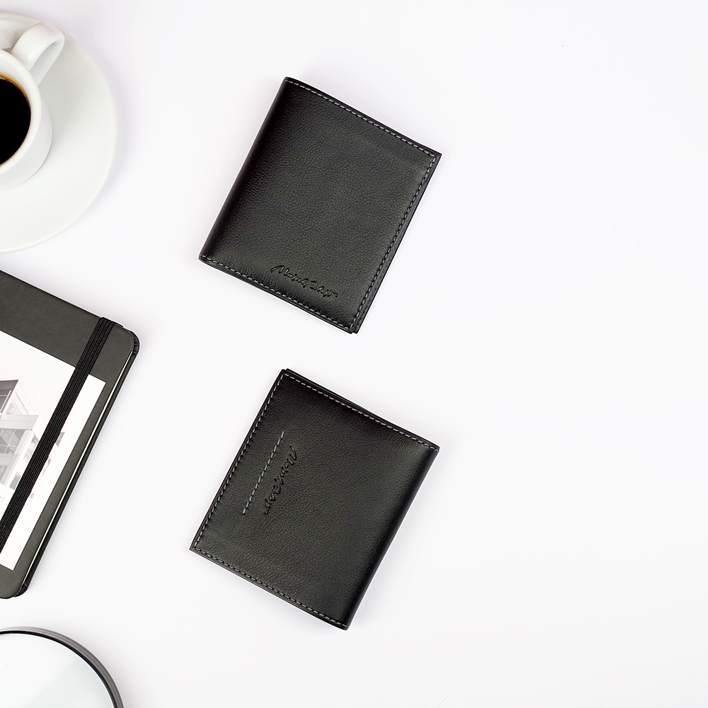 Портмоне мужское Carre из кожи теленка, черного цвета