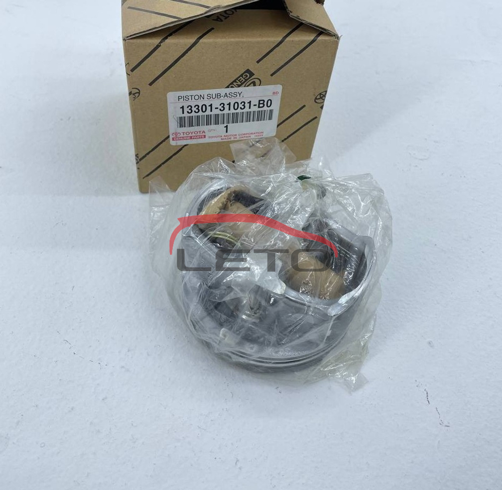 Поршень двигателя в сборе с пальцем левый 13301-31031-B0 1330131031B0