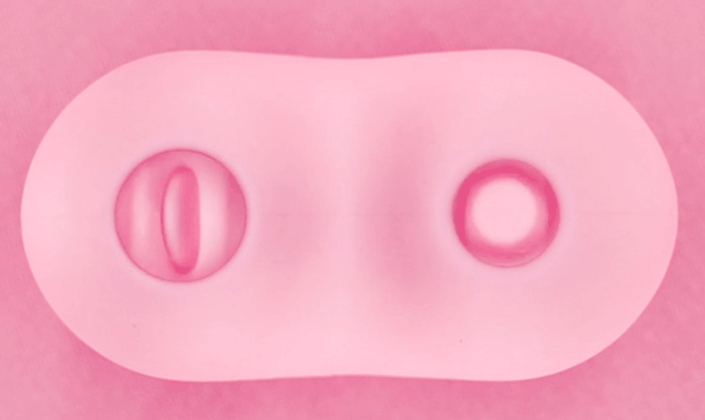 Розовый вакуумный стимулятор 9,8см в форме сердца BeYourLover Heart TW158