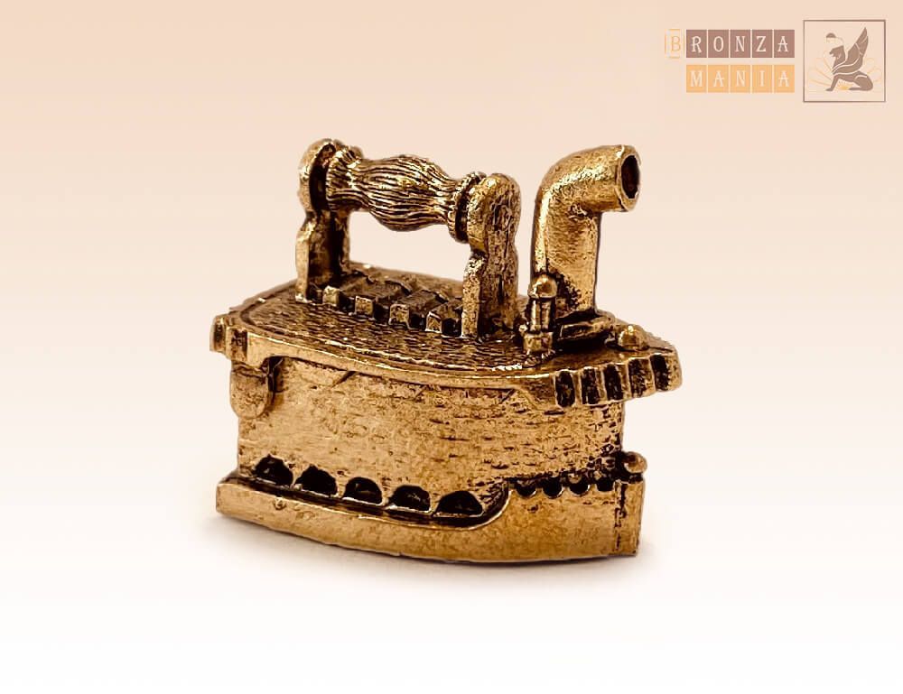 фигурка Утюг угольный