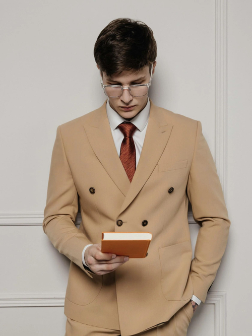 Двубортный костюм мужской (кэмел) С14