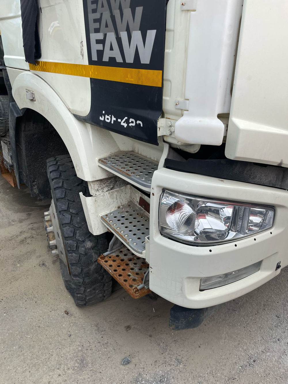 FAW J6 6x6 Самосвал CA3250P66K24L1TE5 (Дизельный, 11,1 л, 420 л.с., МТ)