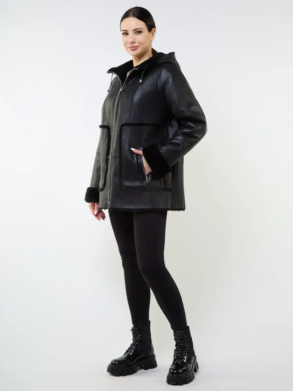 Дубленка натуральная зимняя с капюшоном