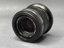 Olympus 45mm 1.8 Micro 4/3