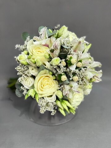 Букет невесты и бутоньерка