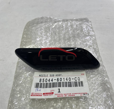 Заглушка омывателя фары правой 85044-60140-C0 8504460140C0