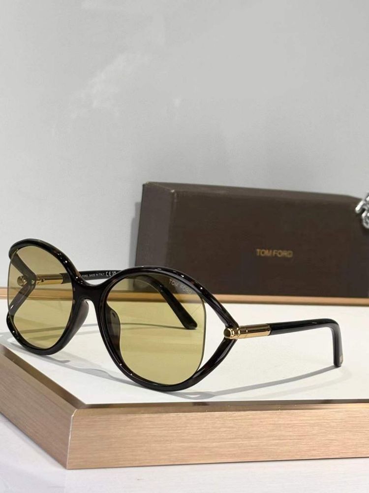 Солнцезащитные очки Tom Ford