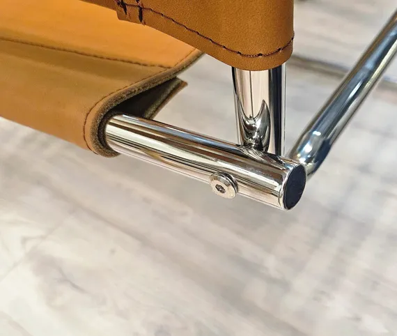 Кресло Wassily, коричневая кожа