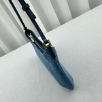 Jacquemus Le Bisou 27 cm