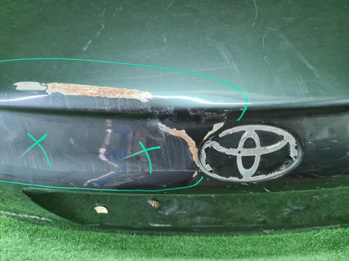 Крышка багажника Toyota Avensis 2 2003-2009 седан