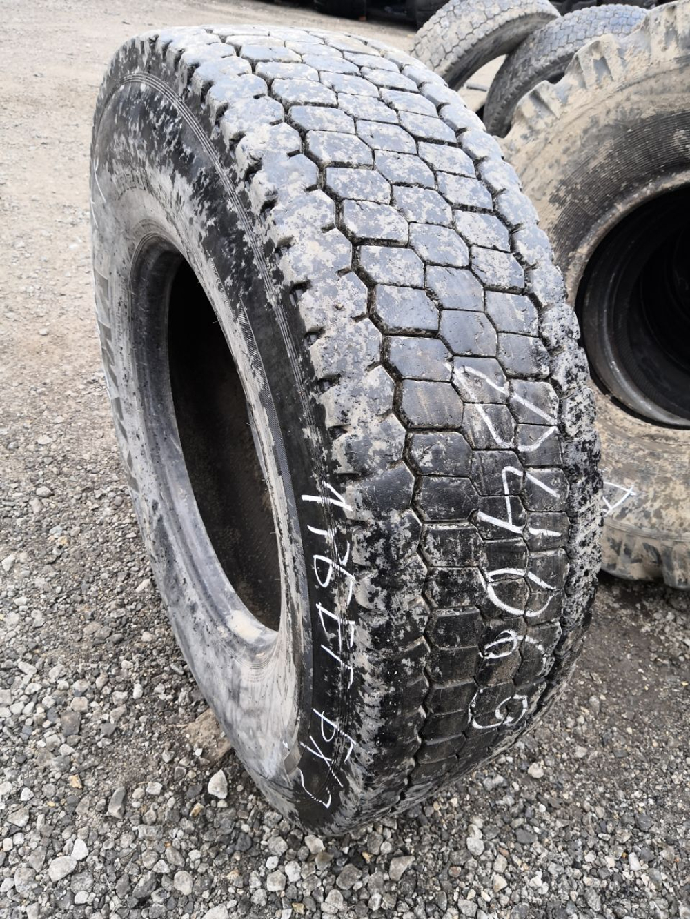 315/80R22.5 Kama NR201 шина б/у