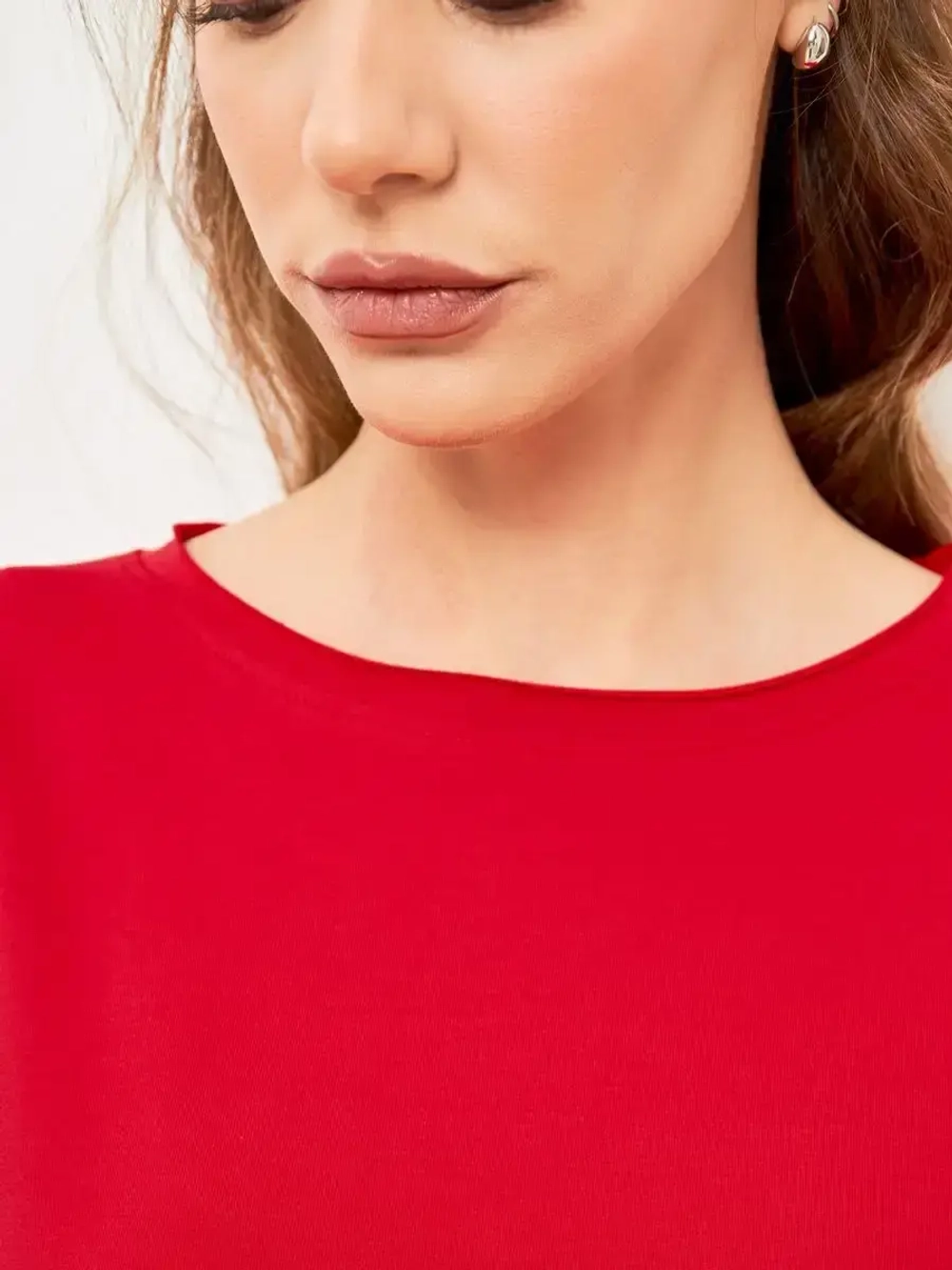 Лонгслив оверсайз с рукавом 3/4 красный