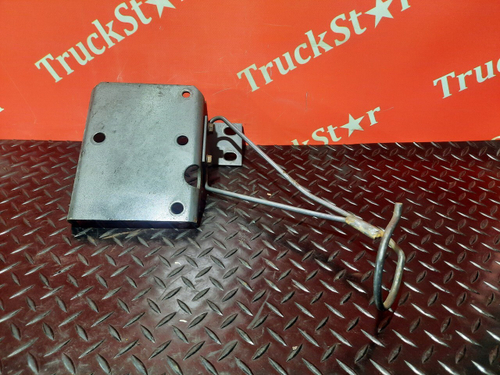 Кронштейн осушителя воздуха