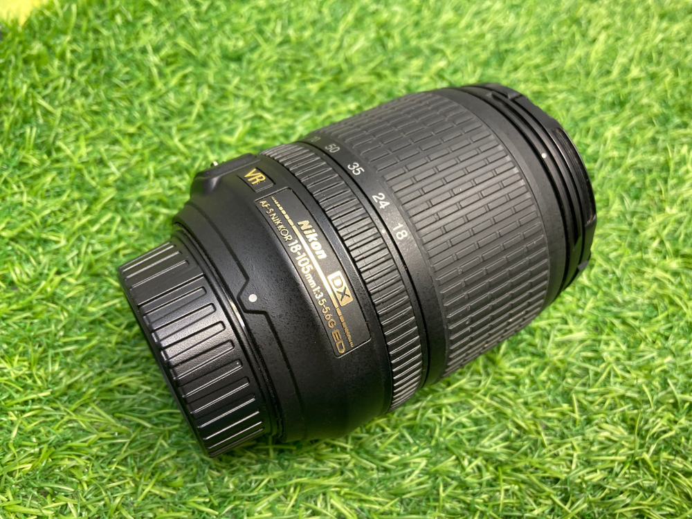 Nikon 18-105mm 3.5-5.6G AF-S ED DX VR Nikkor