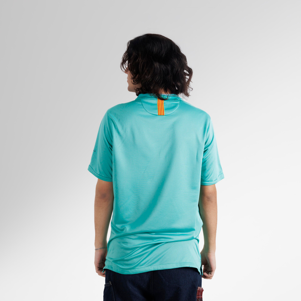 Ретро / Барселона (10-12) / Гостевая