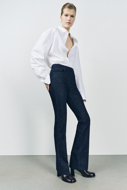 ZARA ДЖИНСЫ BOOTCUT СО СРЕДНЕЙ ПОСАДКОЙ — ZW COLLECTION, СИНИЙ