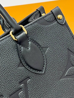 Сумка Louis Vuitton Grand Palais