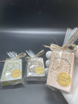 Ароматическое мыло ручной работы гравировка коня