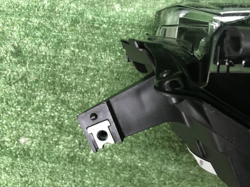 Фара правая Toyota Land Cruiser 300 (2021-н.в.) LED