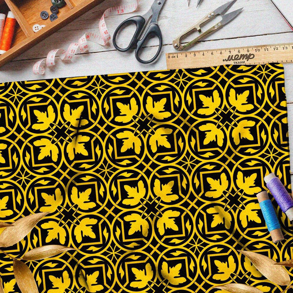 Ткань атлас богатый золотой узор на чёрном фоне