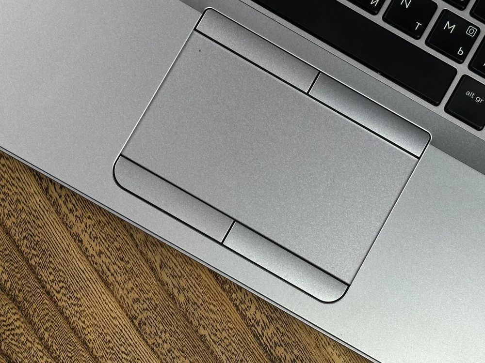 14" Ноутбук HP EliteBook 840 G3 (1920x1080, Intel Core i5-6300U, RAM 8ГБ, SSD 256ГБ, Intel HD Graphics 520, Win 10Pro)