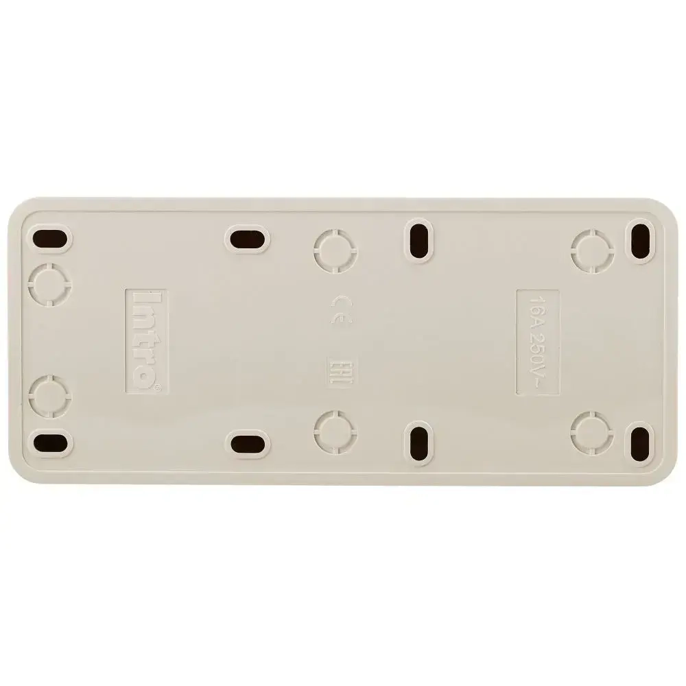 Розетка Intro Quadro 2-206-11 с заземлением трехместная 3х2P+E 16А-250В IP20 открытой установки сосна