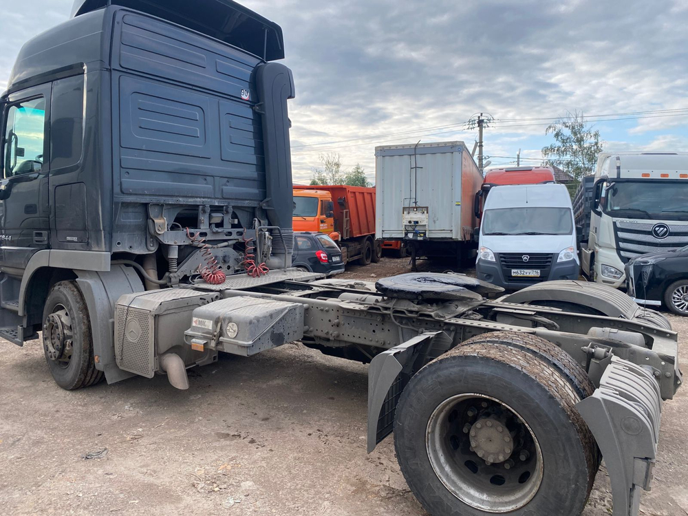 Mercedes-Benz ACTROS 4x2 Седельный тягач 1844 LS (Дизельный, 11,9 л, 435 л.с., АТ)