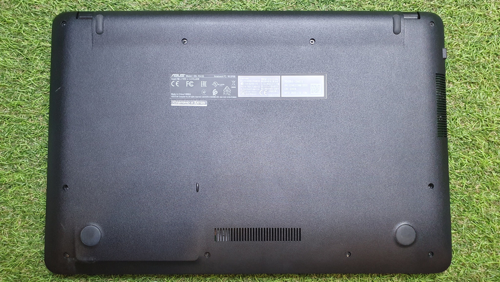 Ноутбук ASUS AMD A9/8Gb/FHD