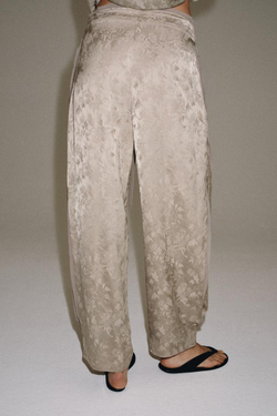 ZARA ЖАККАРДОВЫЕ БРЮКИ — ZW COLLECTION, КАМЕННО-СЕРЫЙ