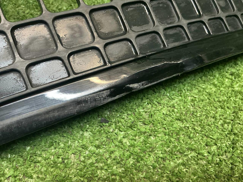 Накладка крыла левая LR Defender 2 L663 (19-нв)