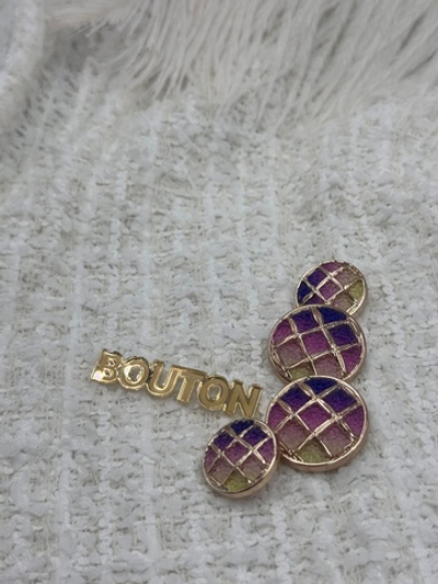 Пуговицы золотистые с квадратными деталями градиент от фиолетового к желтому
