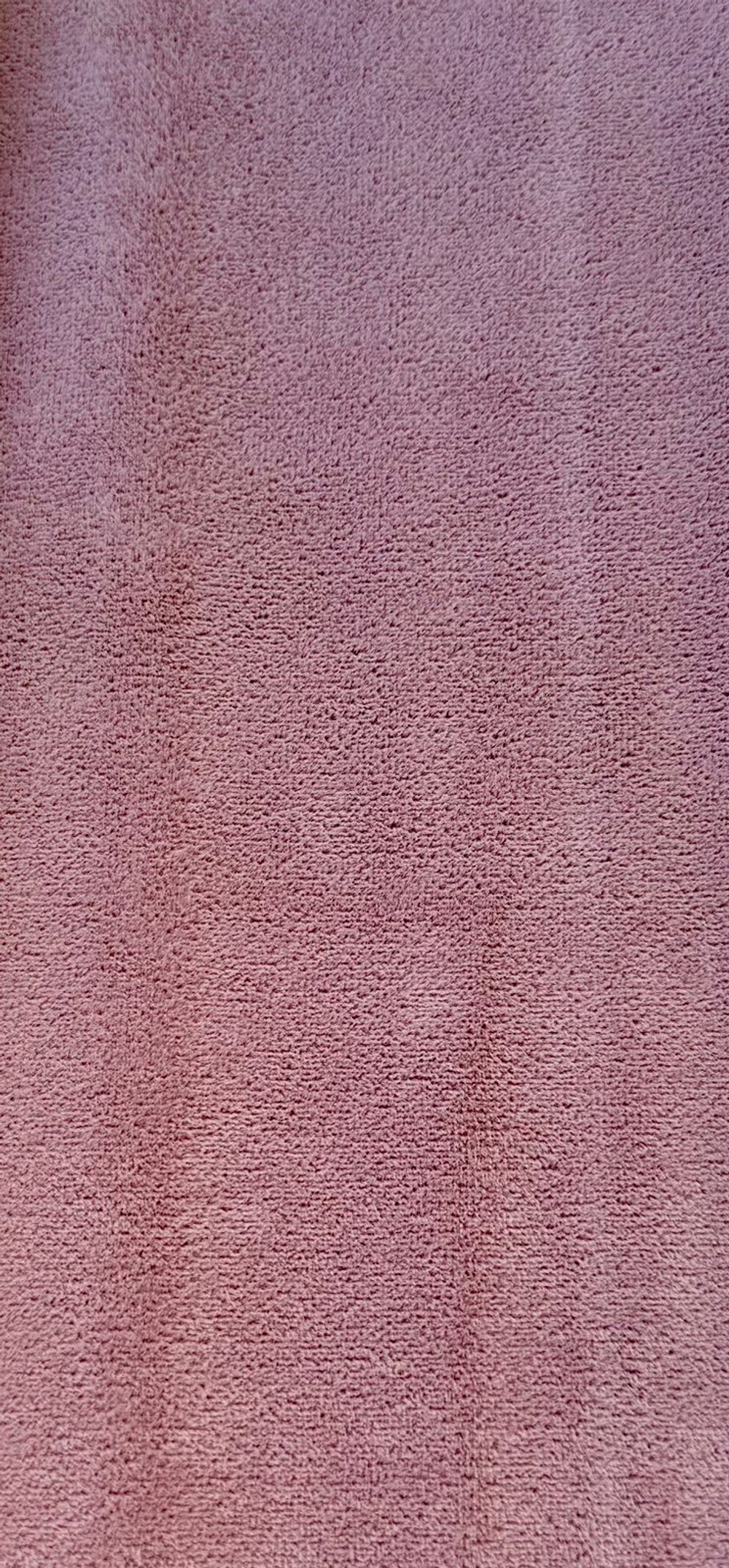 Ткань мебельная : Велюр
Износостойкость : 100 000 циклов
Состав : 100% полиэстер
Плотность : 440 гр/м2
Ширина : 142 см
Уход : Сухая чистка, бесщелочными растворами
не использовать при  чистке жесткие щетки