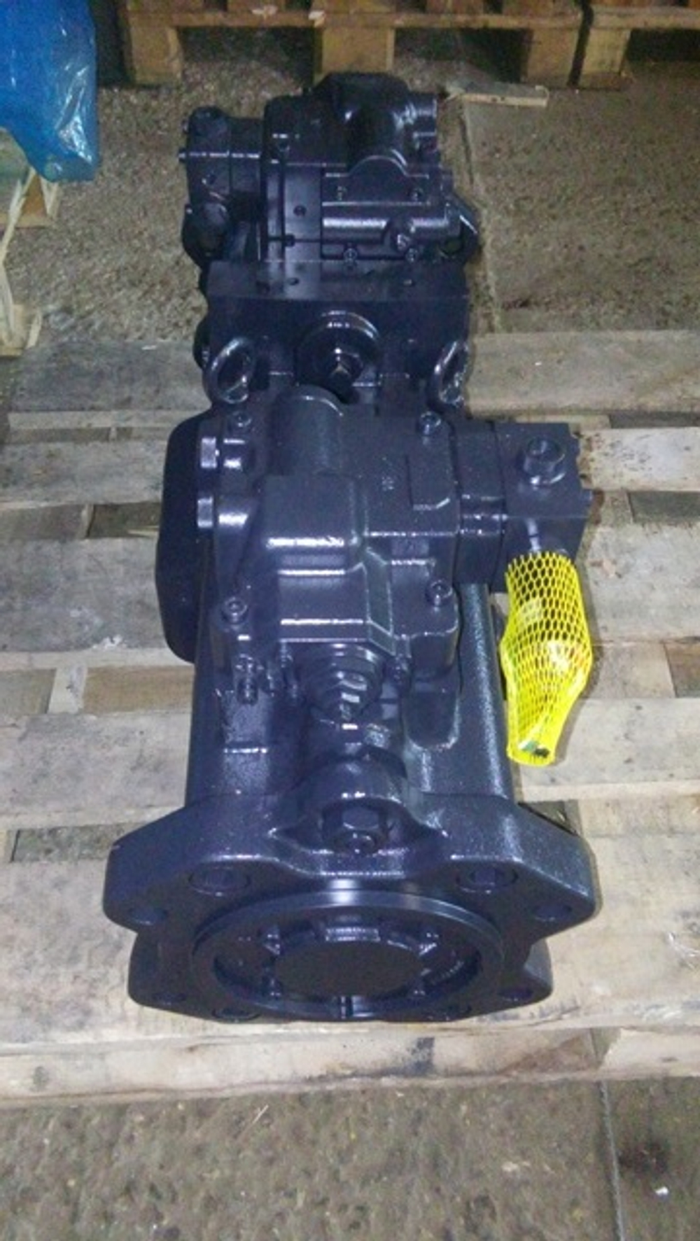 гидравлический насос Hyundai R520-7