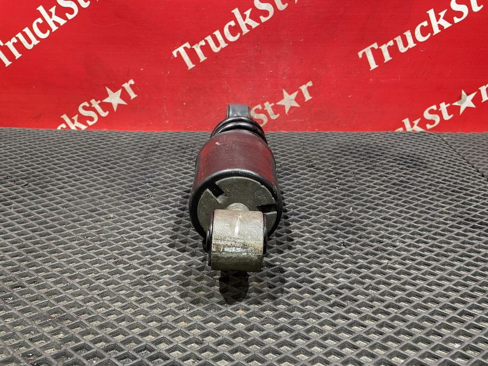 Амортизатор кабины передний 2018г.