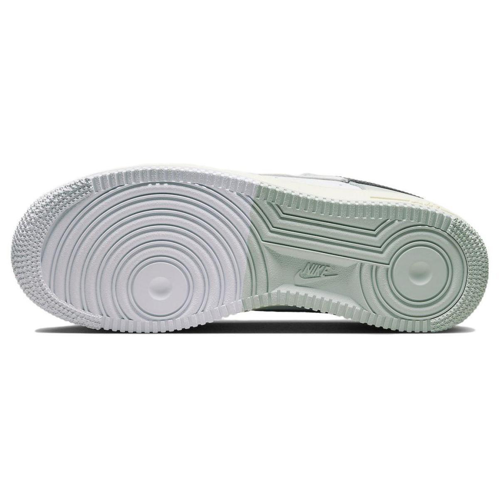 Кроссовки Nike Air Force 1 Low 07 LV8 Split Light Silver