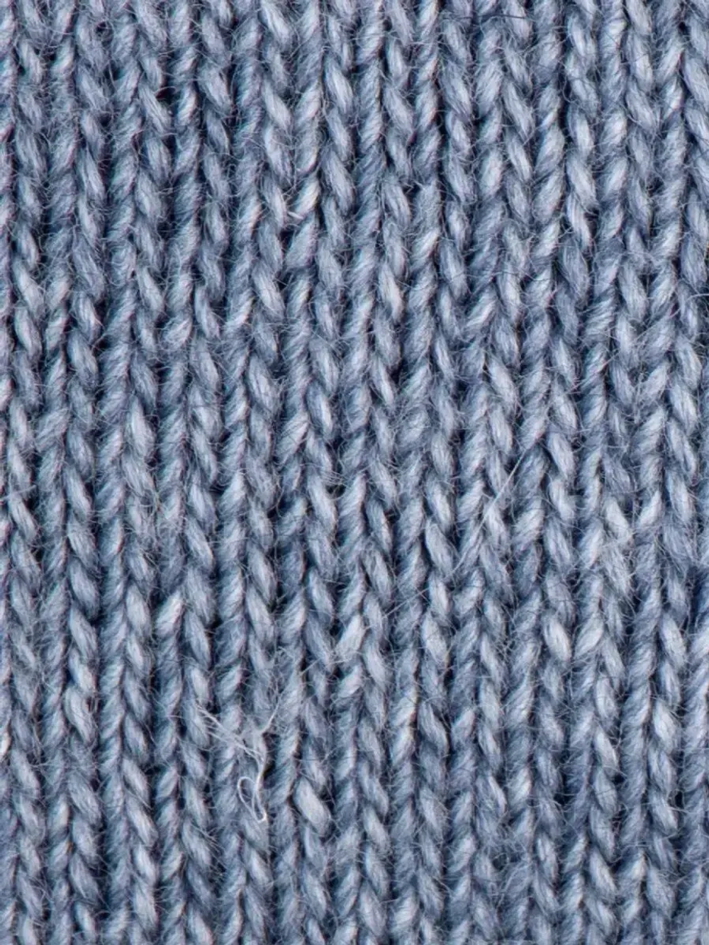 Шапка детская осенняя с завязками и помпонами