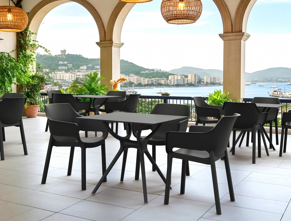 Кресло пластиковое Siesta Contract Dora, черный