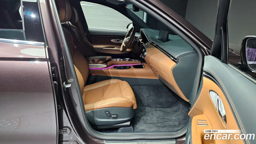 Genesis GV70 2.5T Бензин AWD (05.2023)