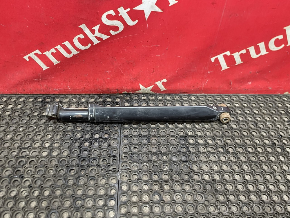 Цилиндр подъема кабины