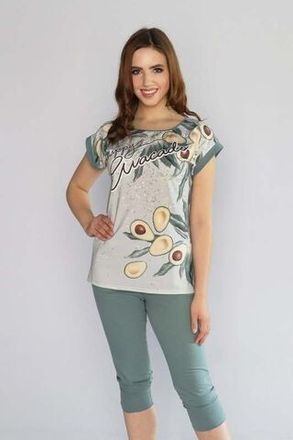 Бриджи и футболка