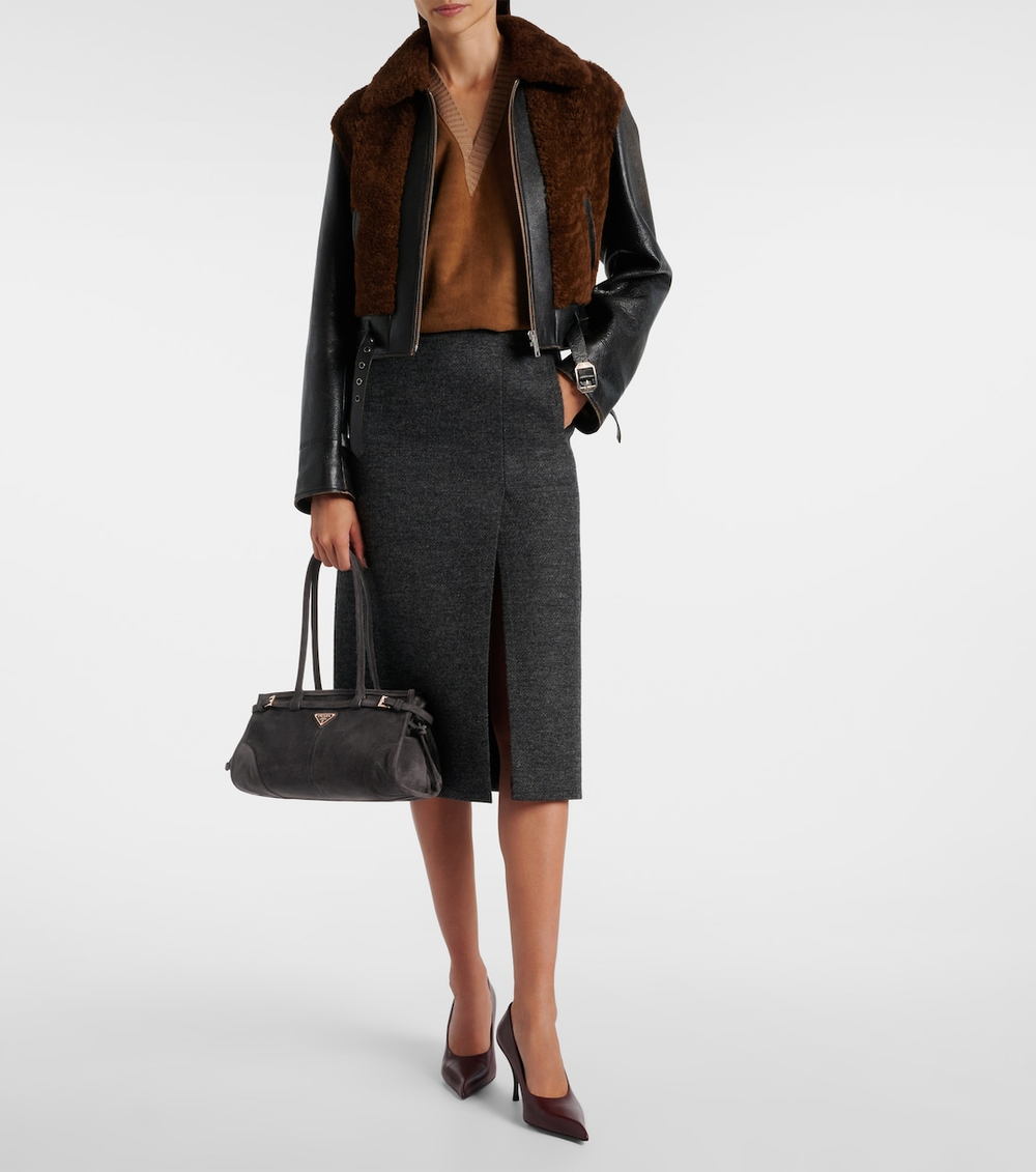 Cумка Prada Bonnie Medium Suede Shoulder Bag