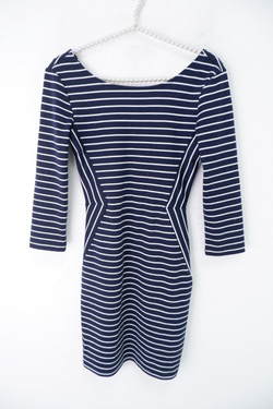 Платье Reserved практичное 42 размер