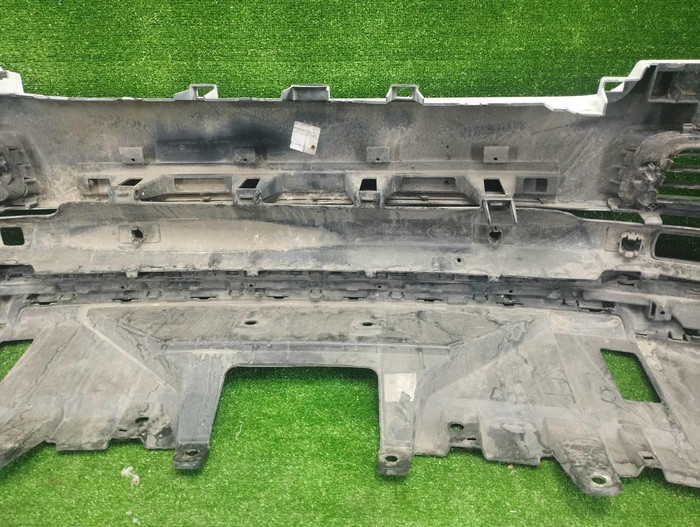 Бампер передний Range Rover Vogue 4 L405 (2012-2017)