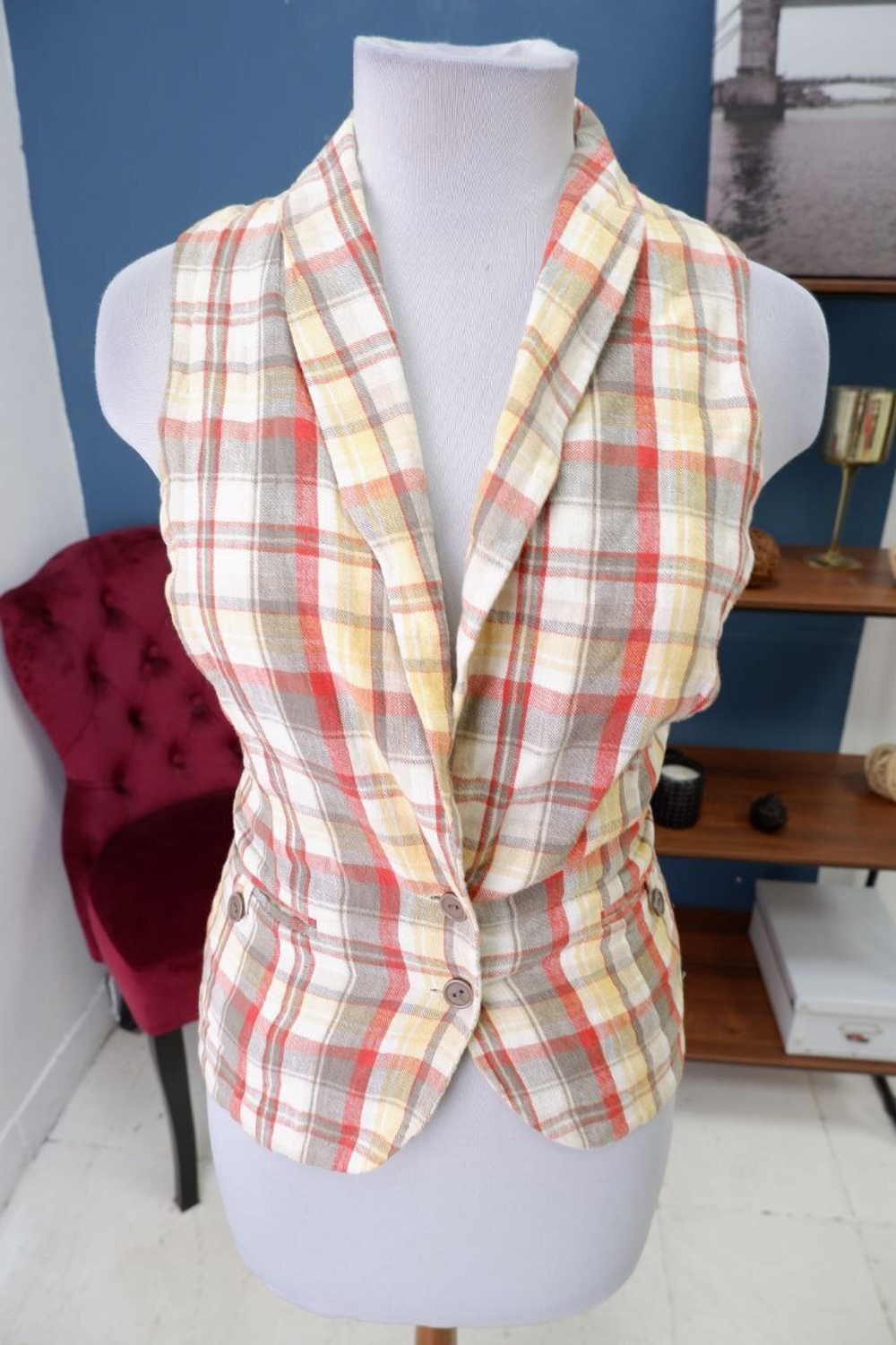 Жилетка Concept Club базовая 44 размер