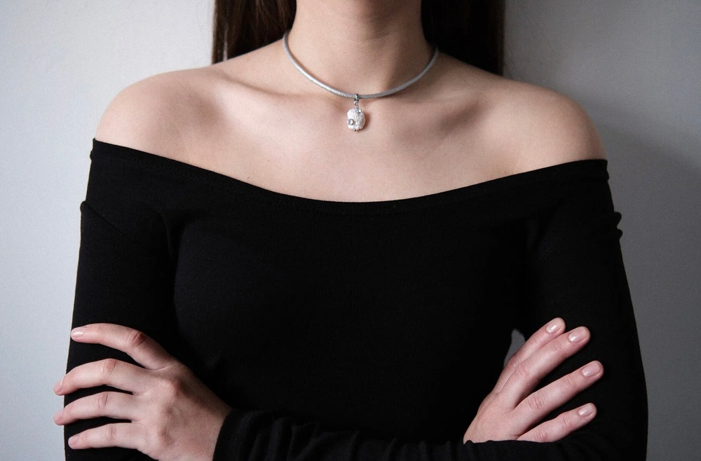 NNEO PEARLLY Кулон кристальный блик на шнурке