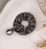 Брошь "Элегия" со стразами.