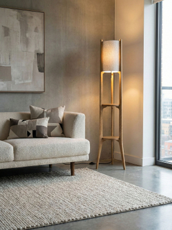 Дизайнерский торшер Esta из дуба в интерьере стиля Лофт