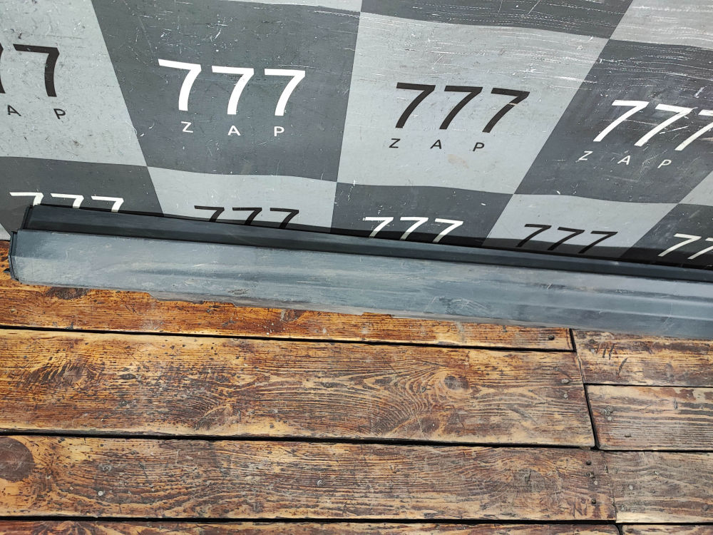 Накладка порога левого Geely Atlas Pro 21-нв Б/У Оригинал 6073065400