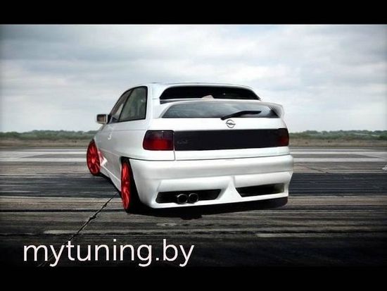 Задний бампер MONSTER Opel Astra F