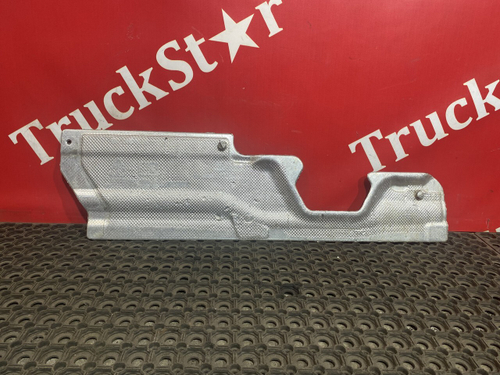 Шумоизоляция двигателя правая 2018г.